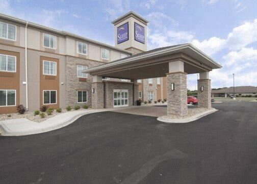 1300 Nwakama Street, Marshall, MN 56258, United States of America. hotel inMarshall